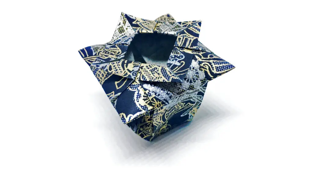 origami vase