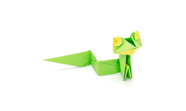 An Easy Origami Snake by Gen Hagiwara